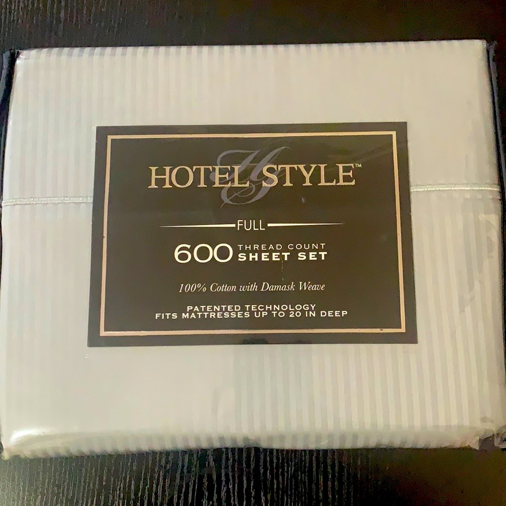 Sheets set new nwt Sealed